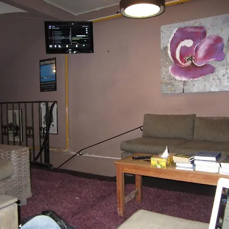 Otel Claremont