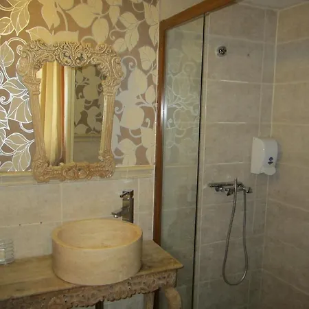 Claremont Otel Cannes